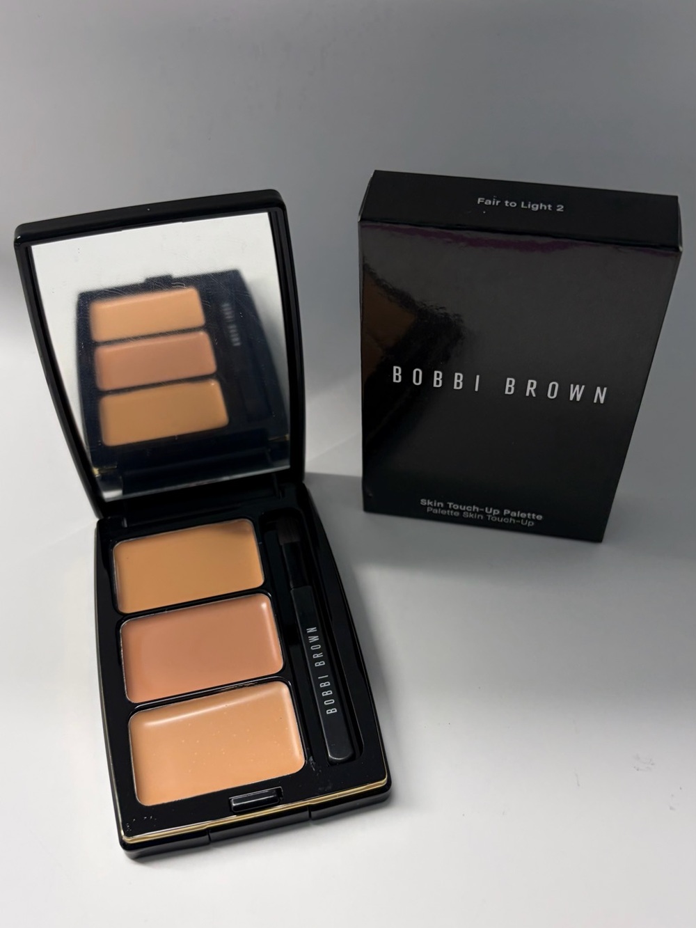 Bobbi Brown Concealer Palette - Three Beige Shades